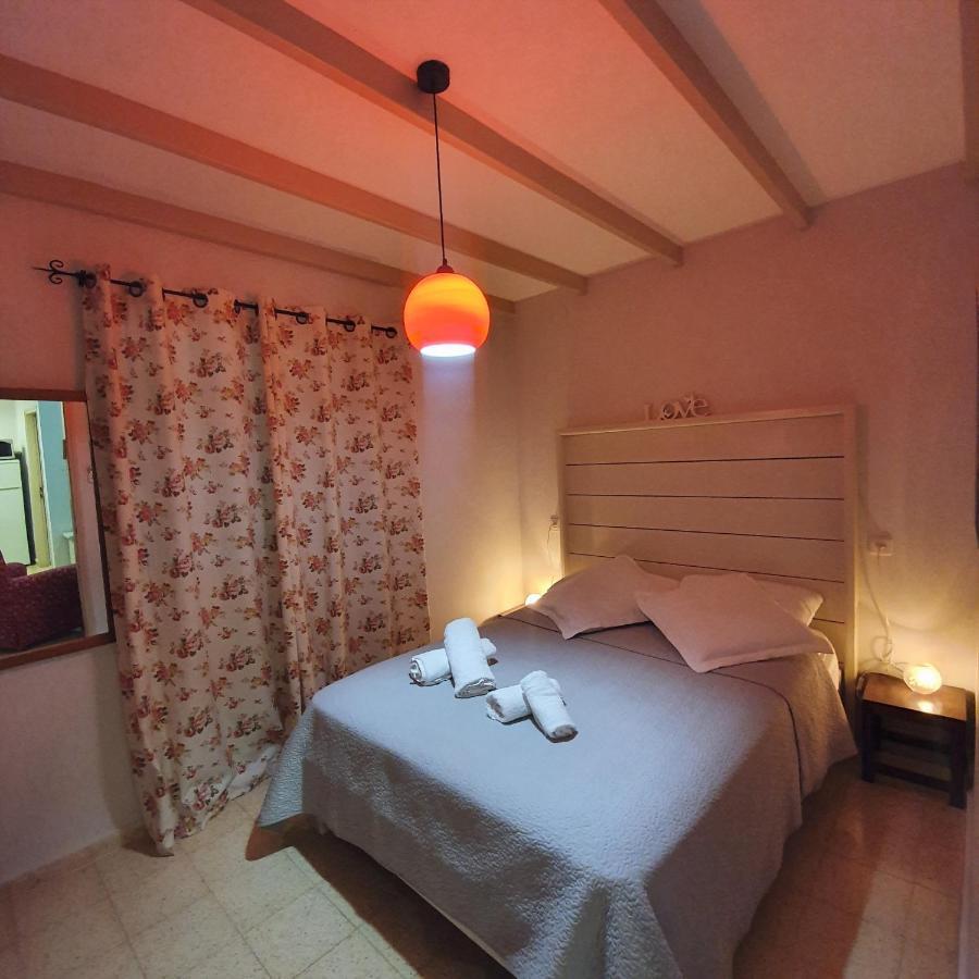 Apartamento בחצר של טובה Hazon Exterior foto