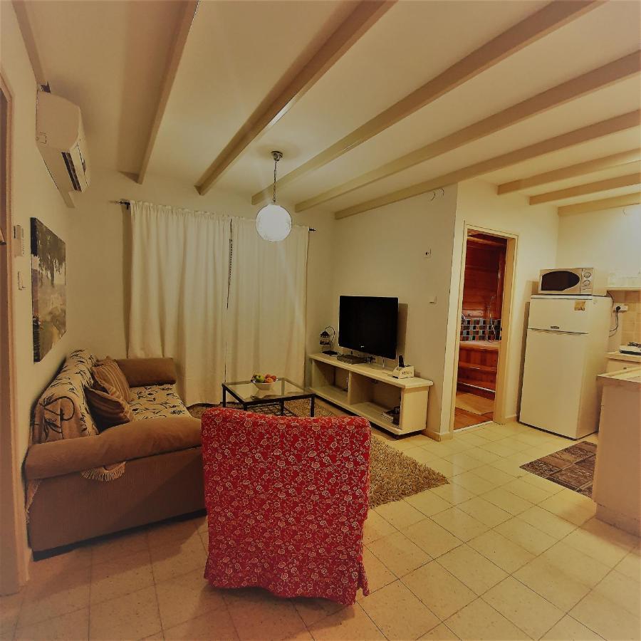 Apartamento בחצר של טובה Hazon Exterior foto
